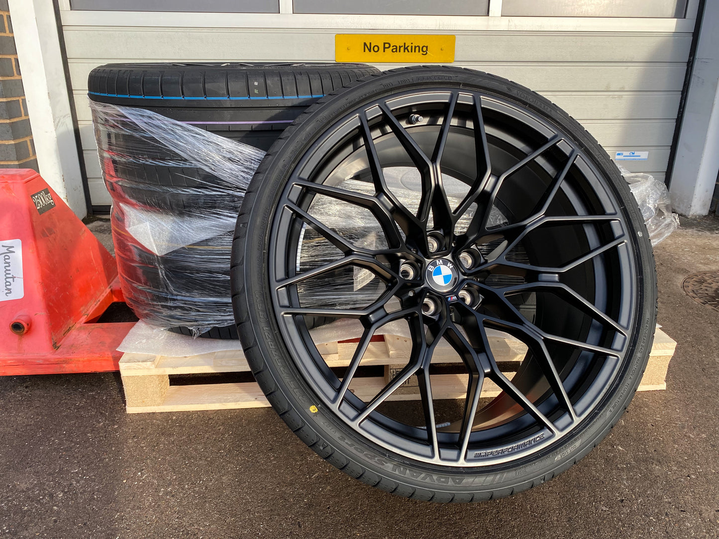BMW Genuine G80 G82 M3 M4 Wheel & Tyre Set 1000M Black M Performance 36115A075C2