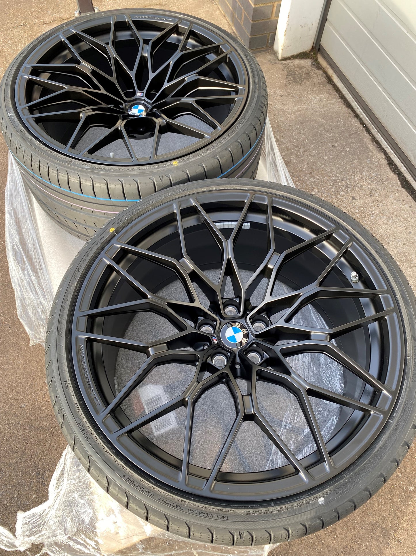 BMW Genuine G80 G82 M3 M4 Wheel & Tyre Set 1000M Black M Performance 36115A075C2